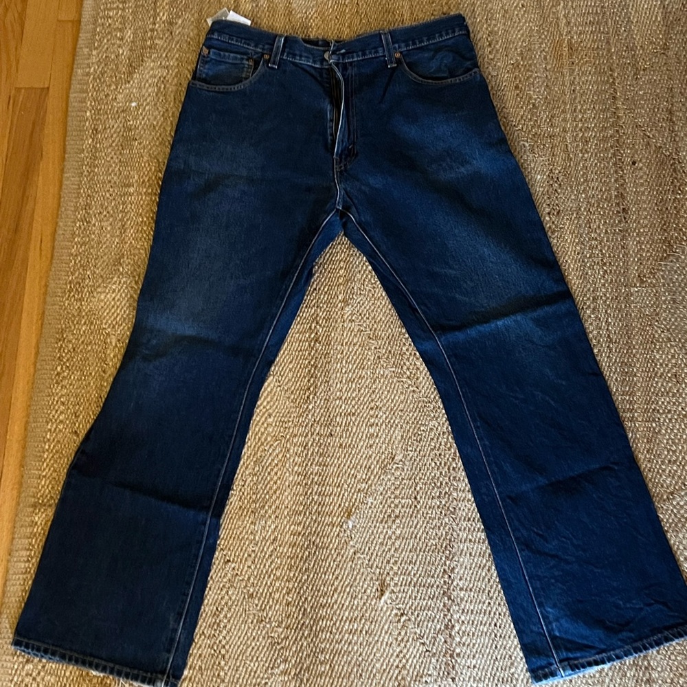 Blue Levi’s 517 men’s boot cut jeans.